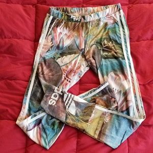Adidas xs yoga lotus leggings